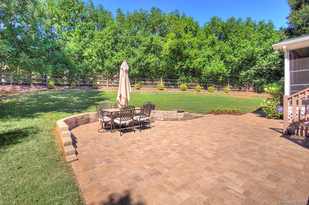639 Landsdowne Court Fort Mill, SC 29708 - Photo 22 of 26