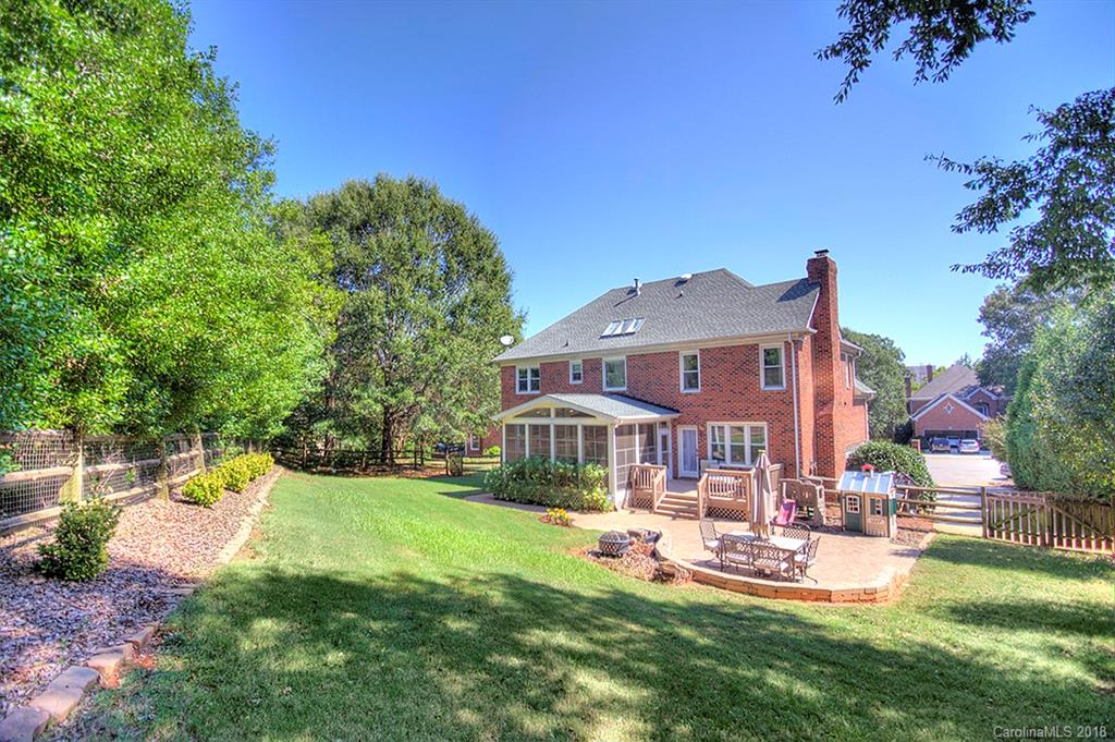 639 Landsdowne Court Fort Mill, SC 29708 - Photo 23 of 26