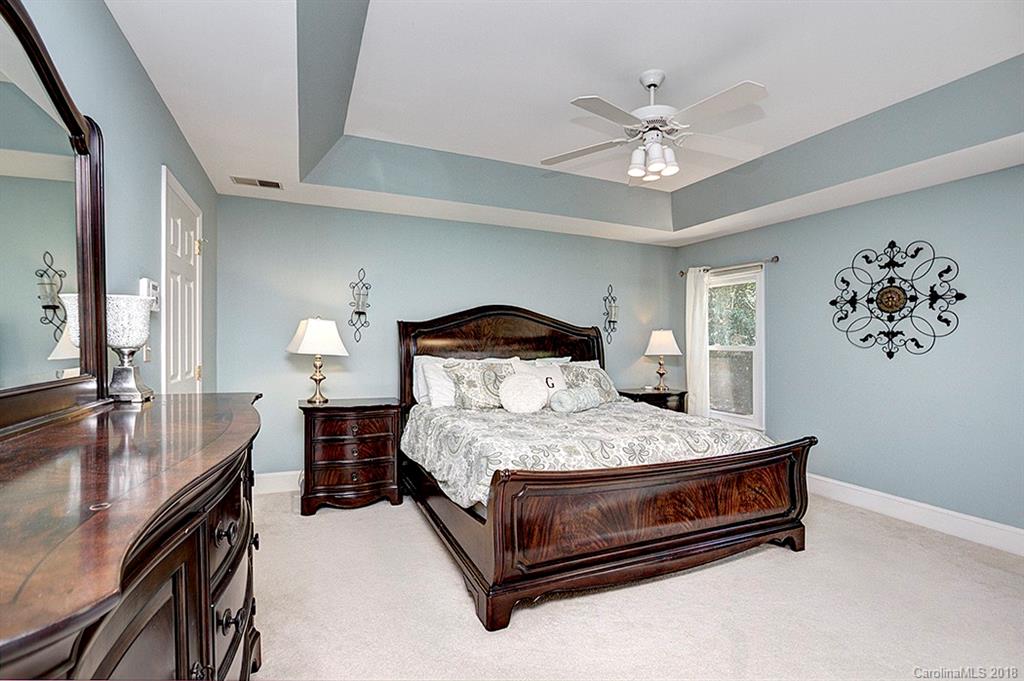 639 Landsdowne Court Fort Mill, SC 29708 - Photo 4 of 26