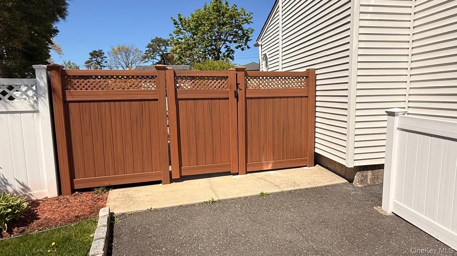 345 O'Connor Road North Babylon, NY 11703 - Photo 21 of 47
