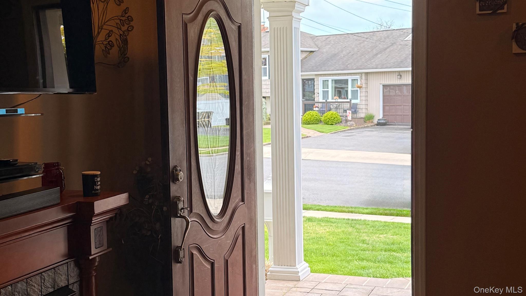 345 O'Connor Road North Babylon, NY 11703 - Photo 3 of 47