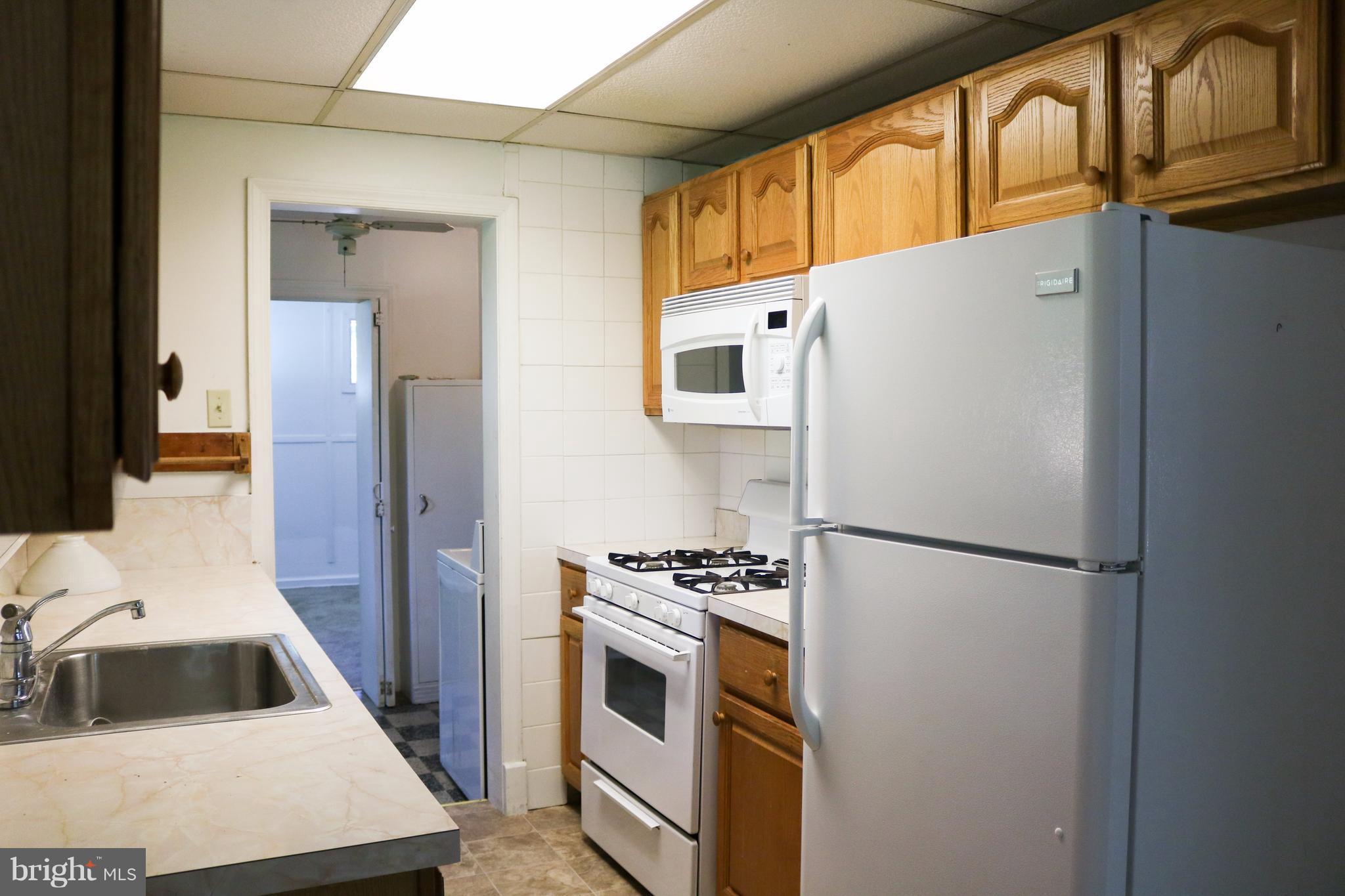 15615 Livingston Road Accokeek, MD 20607 - Photo 8 of 27 Kitchen view with all appliances (New Fridge)
