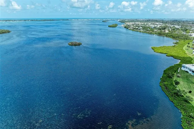 $397,900 | 4736 Independence Drive, Unit 4736, Bradenton, FL 34210