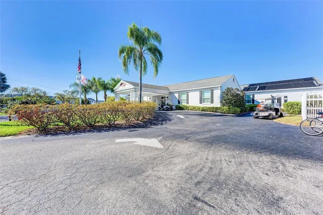 $397,900 | 4736 Independence Drive, Unit 4736, Bradenton, FL 34210