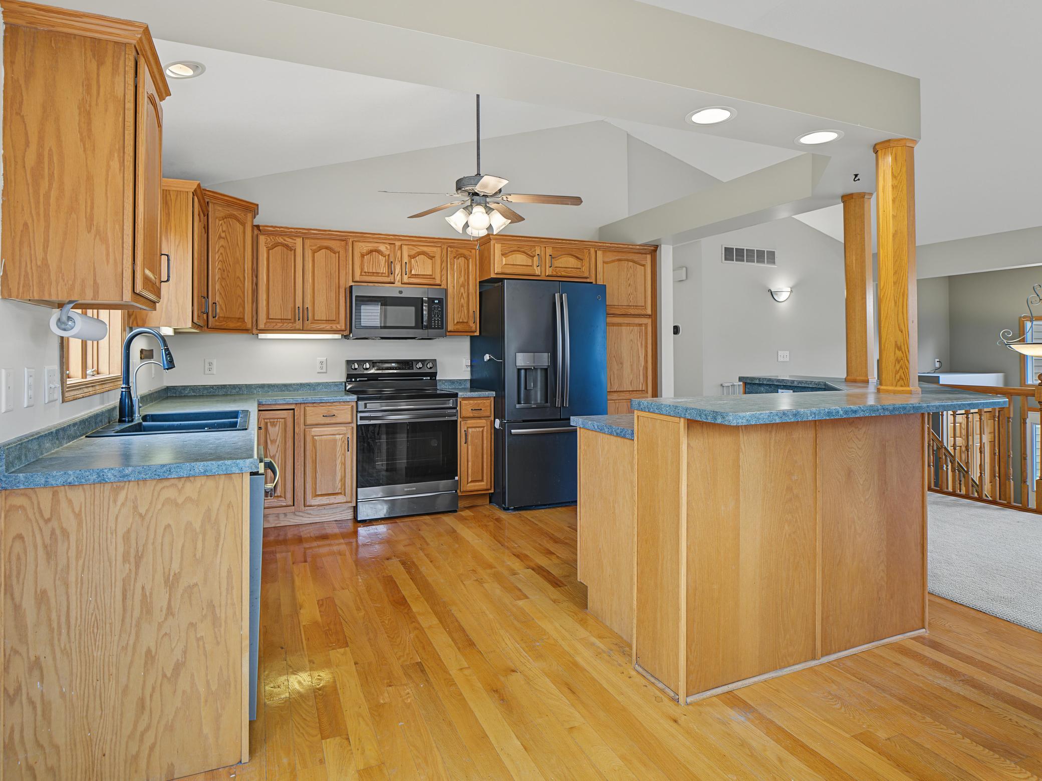 4427 Shetland Place Northwest Rochester, MN 55901 - Photo 11 of 35 Gallery Image 11