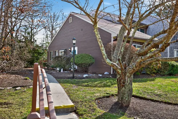 $349,900 | 77 Round House Road, Unit 77, Buzzards Bay, MA 02532