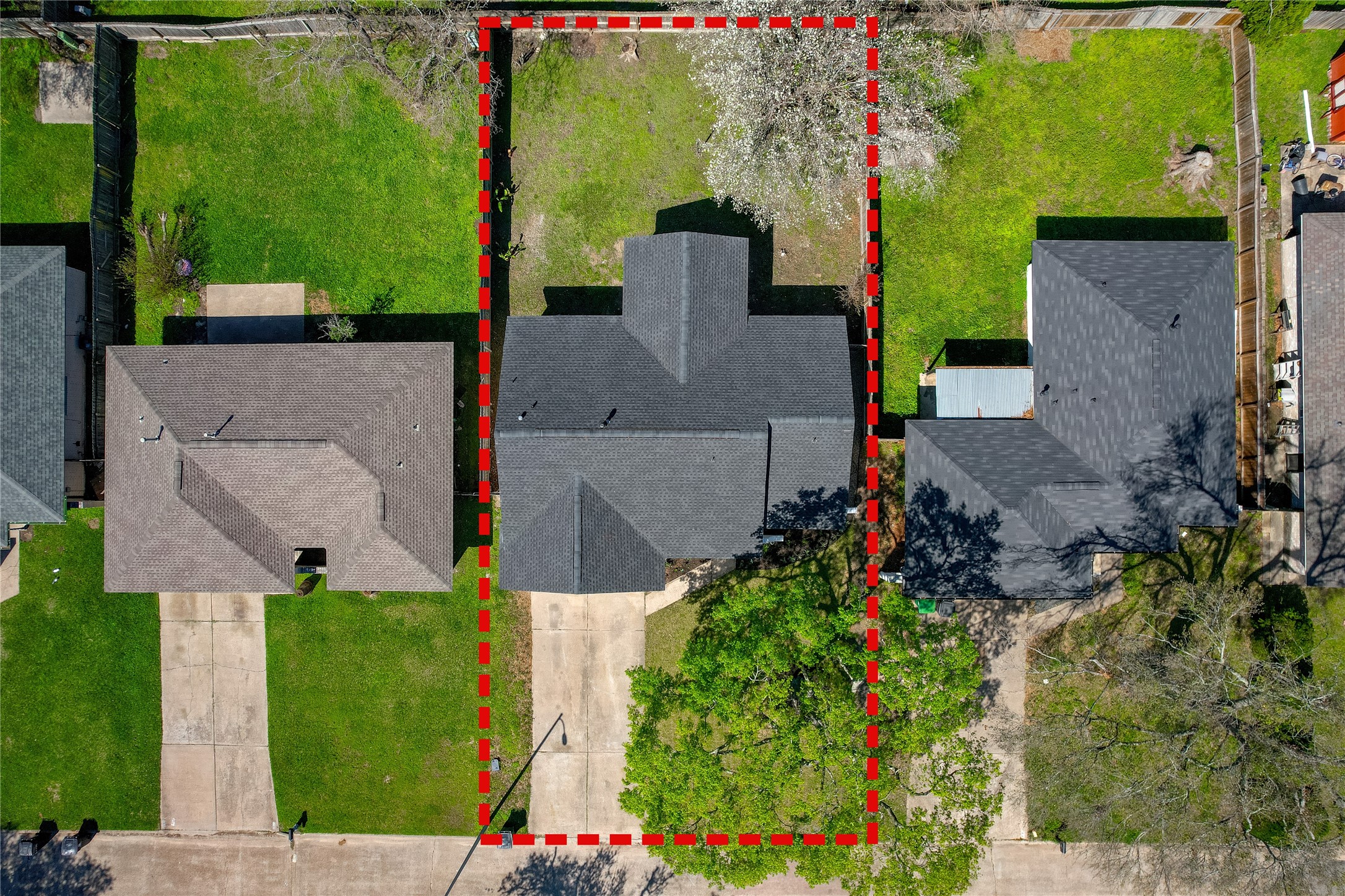 7622 Williams Street Houston, TX 77040 - Photo 38 of 42 an aerial view of multiple houses with a yard