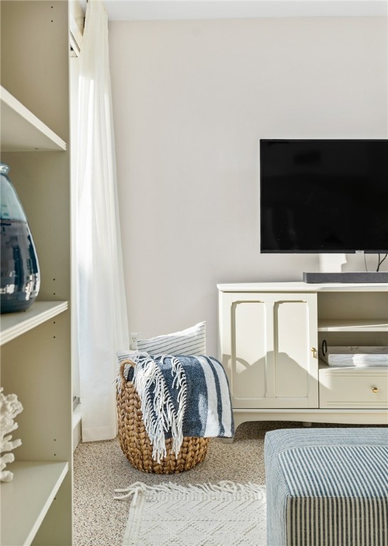 214 Goddard Row Newport, RI 02840 - Photo 6 of 18