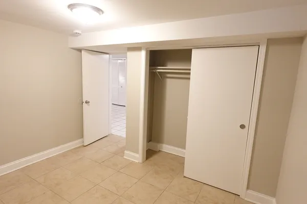 $2,195 | 2401 Huron Terrace, Waukegan, IL 60087