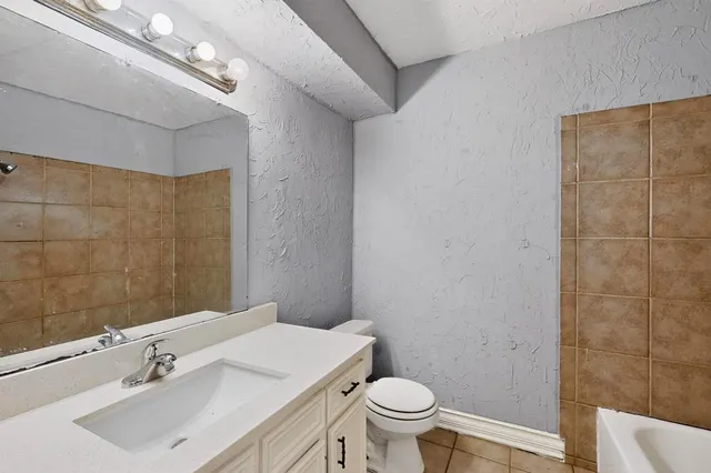 $350,000 | 2211 Sierra Drive, Grapevine, TX 76051