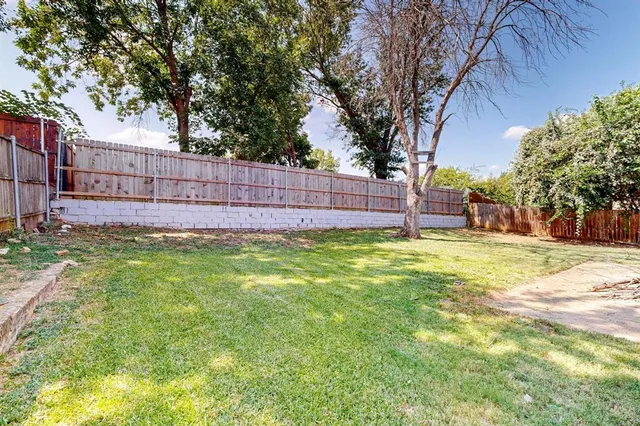 $350,000 | 2211 Sierra Drive, Grapevine, TX 76051