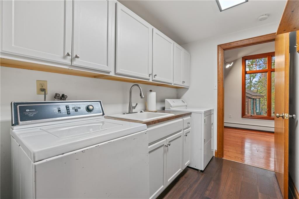 126 Rockingham Lane Canonsburg, PA 15317 - Photo 14 of 44 a utility room with dryer and washer