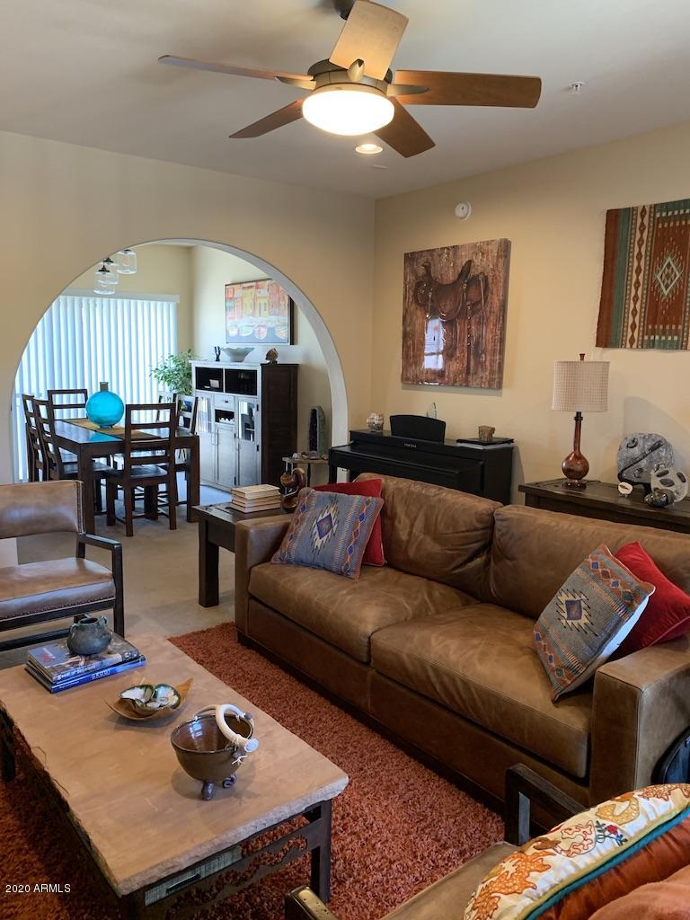 3935 East Rough Rider Road, Unit 1142 Phoenix, AZ 85050 - Photo 4 of 29 Great Room