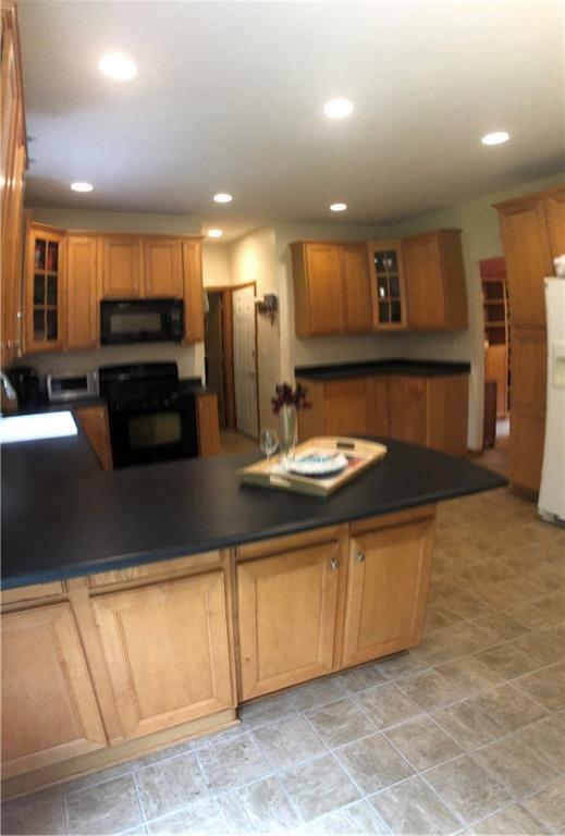 1342 Kingsgate Road Springfield, OH 45503 - Photo 10 of 31
