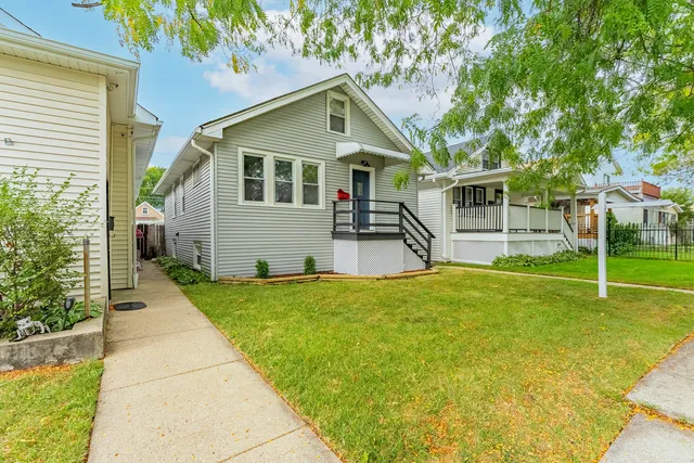 $419,900 | 2630 North Austin Avenue, Chicago, IL 60639