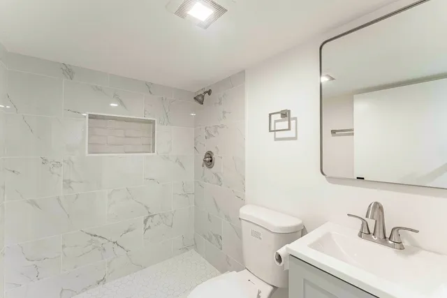 $419,900 | 2630 North Austin Avenue, Chicago, IL 60639