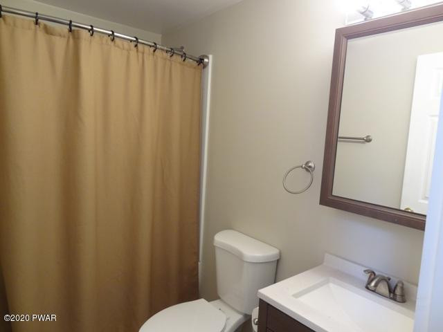 49 Ridge Road Lake Ariel, PA 18436 - Photo 12 of 28 12- Bathroom
