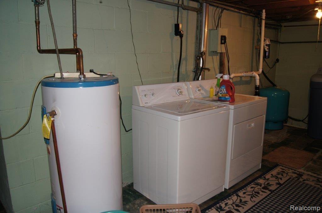 3286 North Branch Road North Branch, MI 48461 - Photo 11 of 15 3286 North Branch Rd 017.jpg