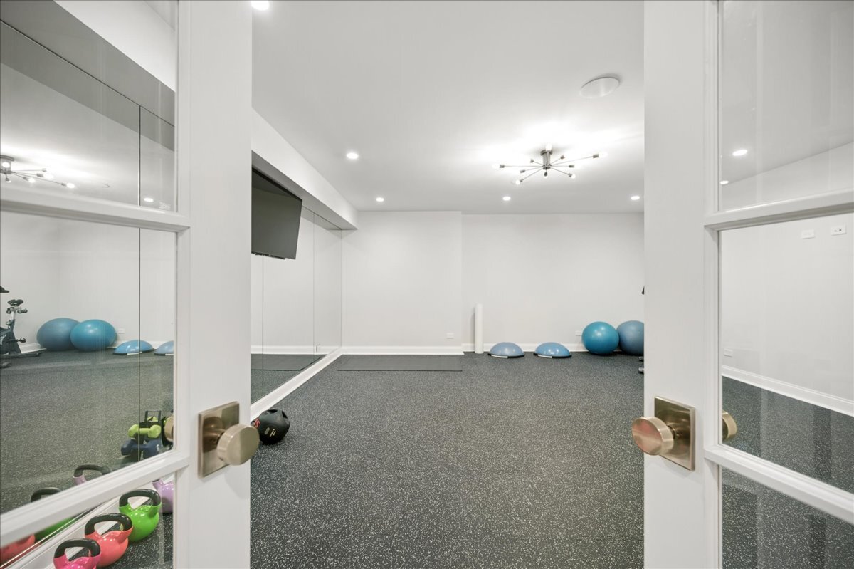 525 Ash Street Winnetka, IL 60093 - Photo 51 of 56 a view of an empty room