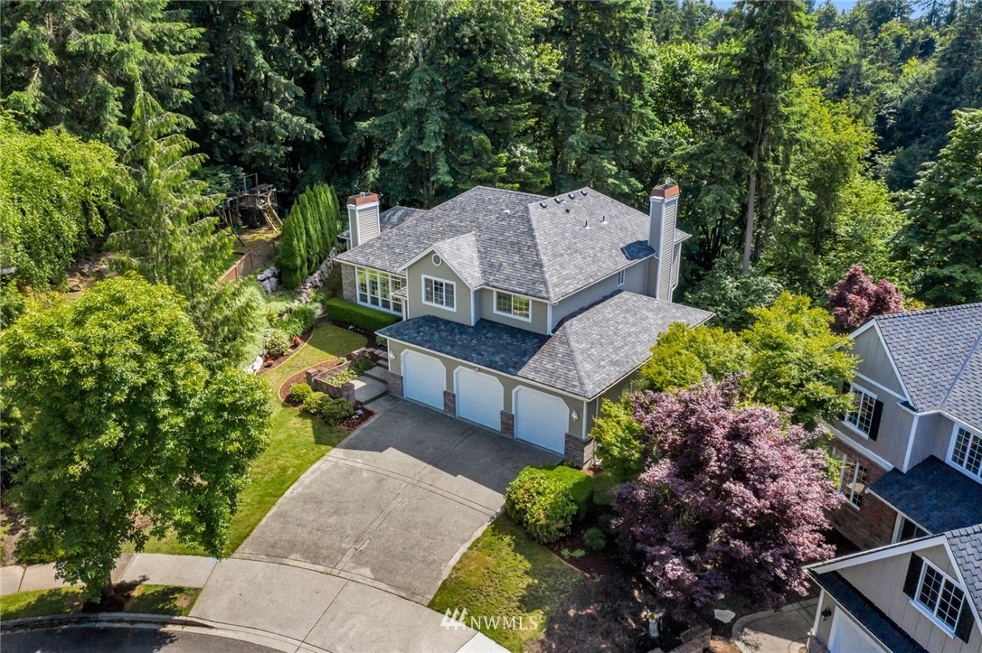 3209 Northeast 26th Court Renton, WA 98056 - Photo 4 of 40 Gallery Image 4
