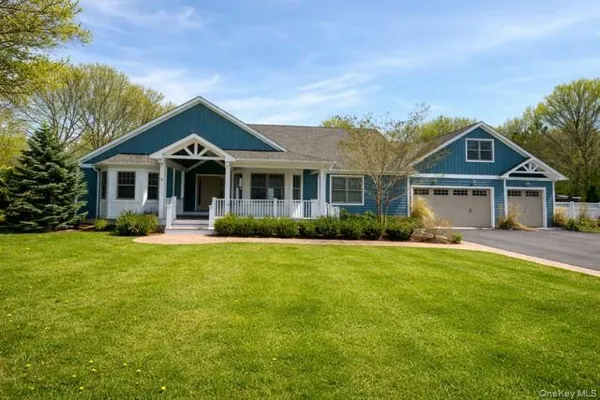 $999,990 | 117 Hedges Avenue, Unit 201, East Patchogue, NY 11772