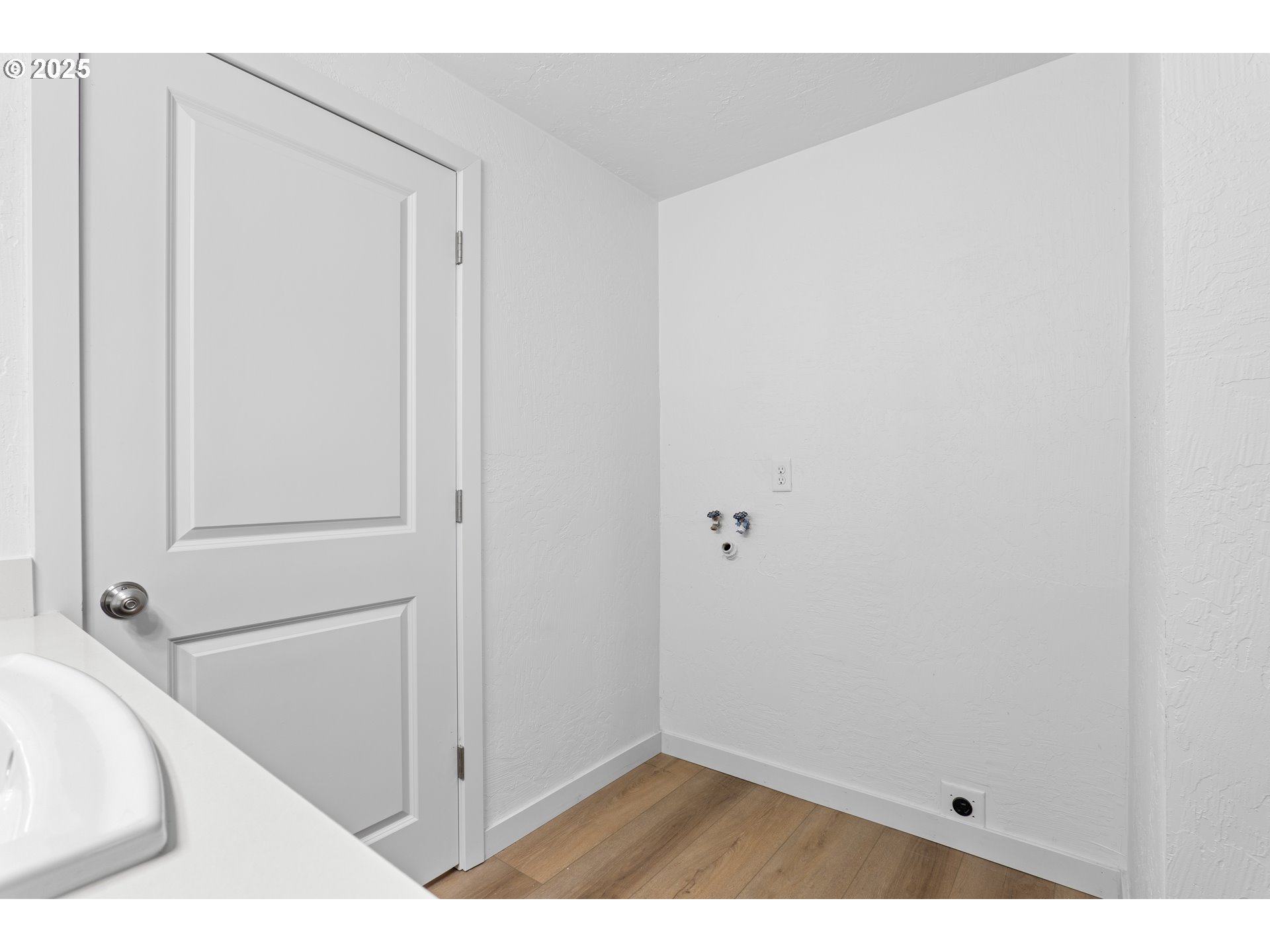 1024 56th Street Springfield, OR 97478 - Photo 14 of 32