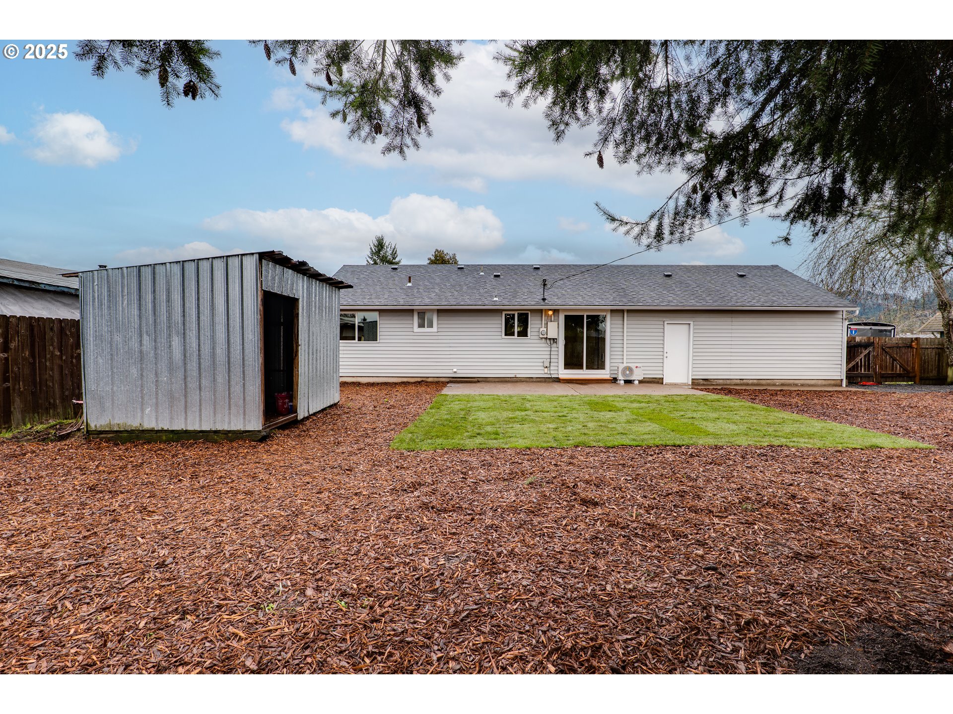 1024 56th Street Springfield, OR 97478 - Photo 24 of 32
