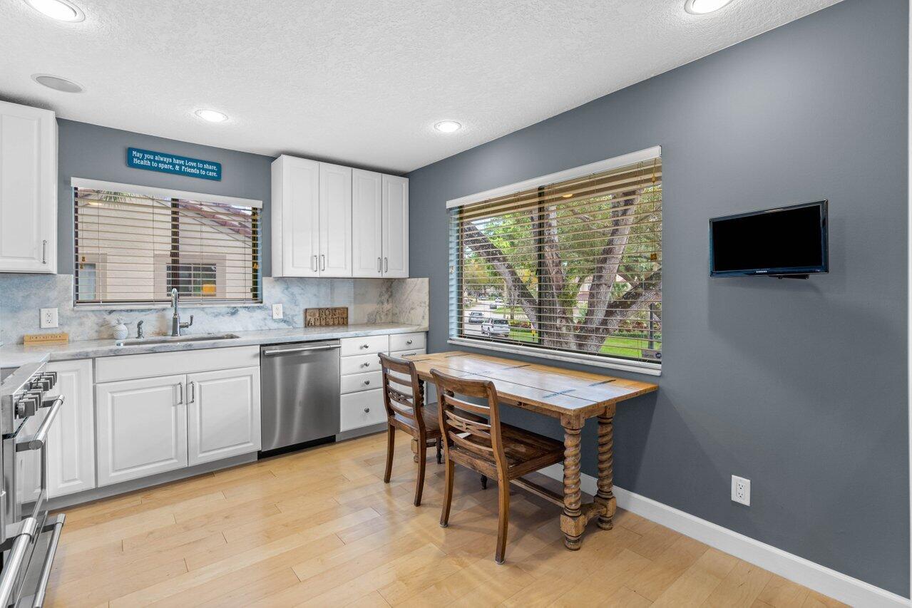 5600 Coach House Circle, Unit H Boca Raton, FL 33486 - Photo 11 of 26 012-5600CoachHouseCircle-UnitH-BocaRaton