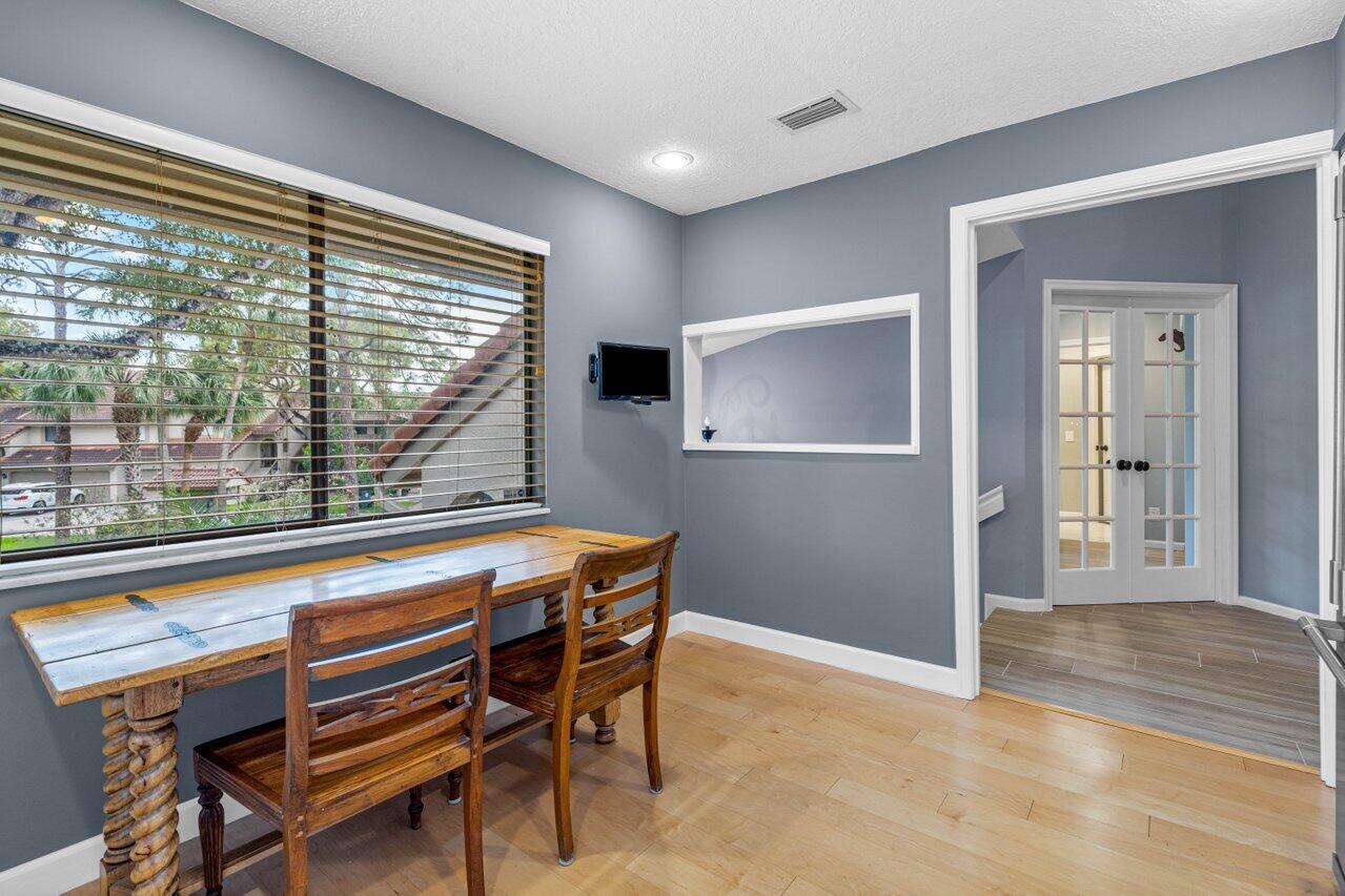 5600 Coach House Circle, Unit H Boca Raton, FL 33486 - Photo 14 of 26 015-5600CoachHouseCircle-UnitH-BocaRaton