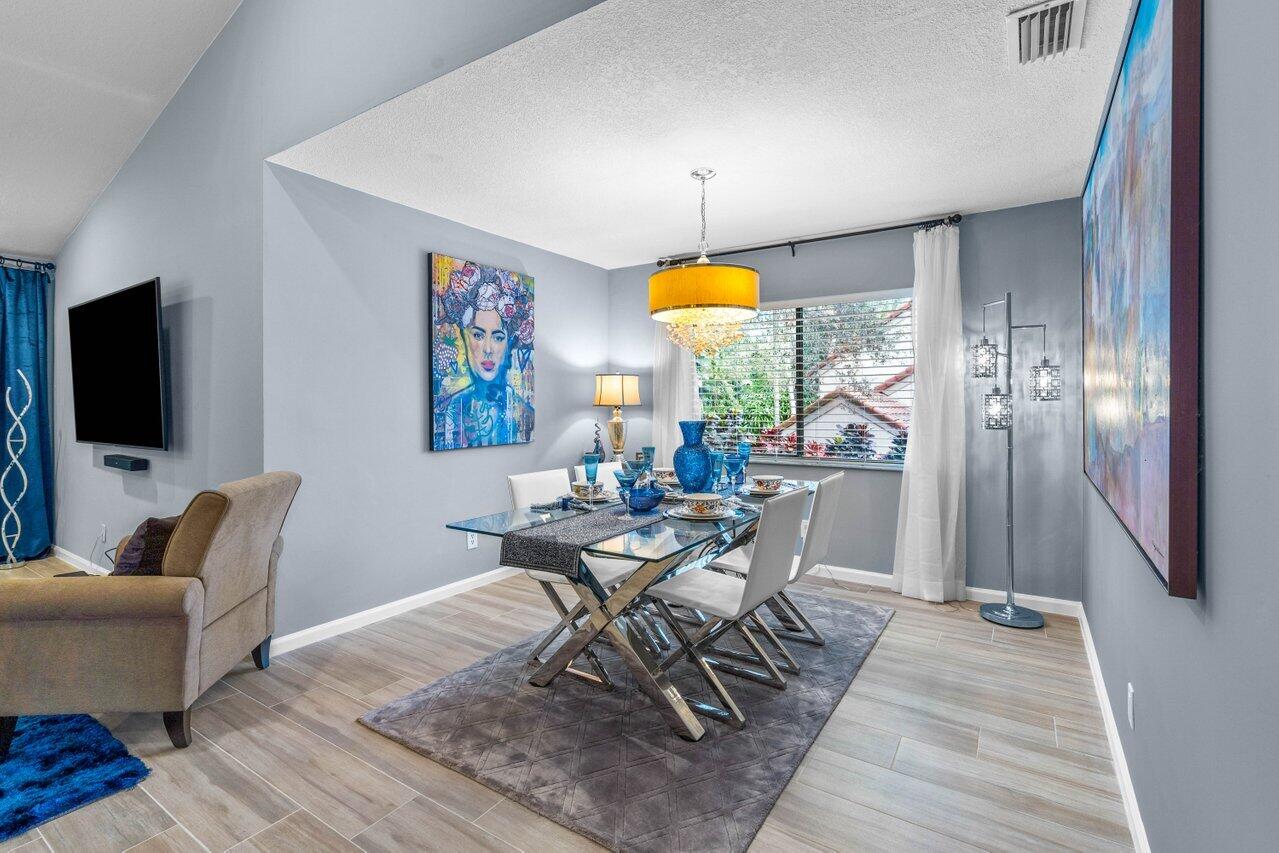 5600 Coach House Circle, Unit H Boca Raton, FL 33486 - Photo 5 of 26 006-5600CoachHouseCircle-UnitH-BocaRaton