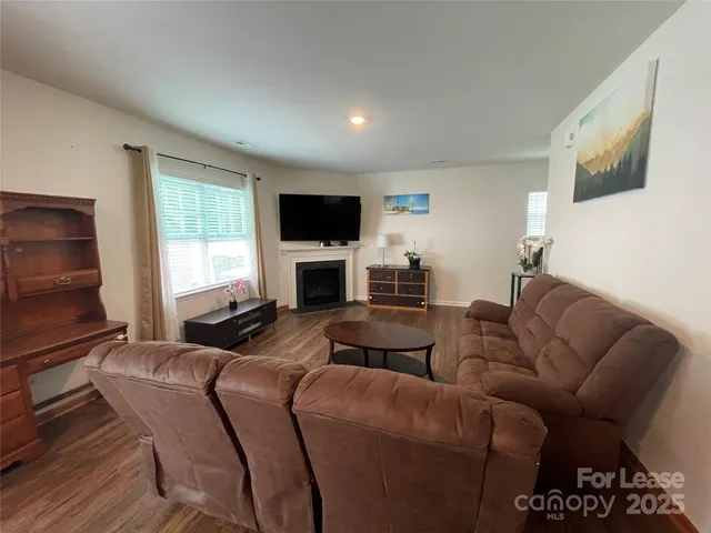 $2,200 | 716 Larmore Avenue, Charlotte, NC 28216