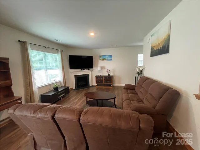 $2,200 | 716 Larmore Avenue, Charlotte, NC 28216