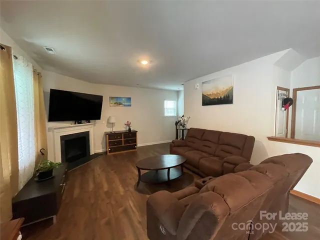 $2,200 | 716 Larmore Avenue, Charlotte, NC 28216