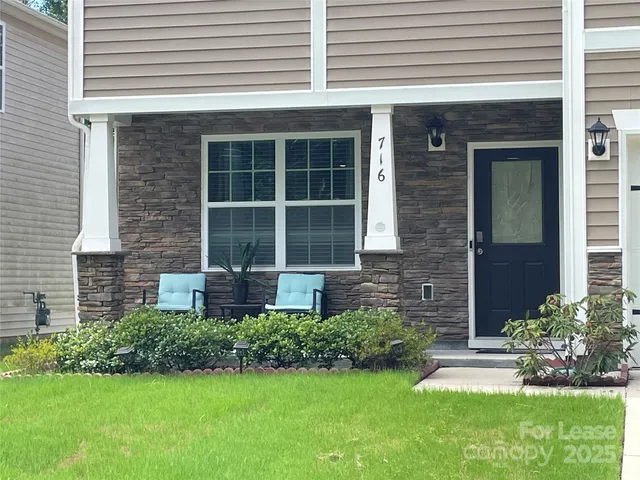 $2,200 | 716 Larmore Avenue, Charlotte, NC 28216