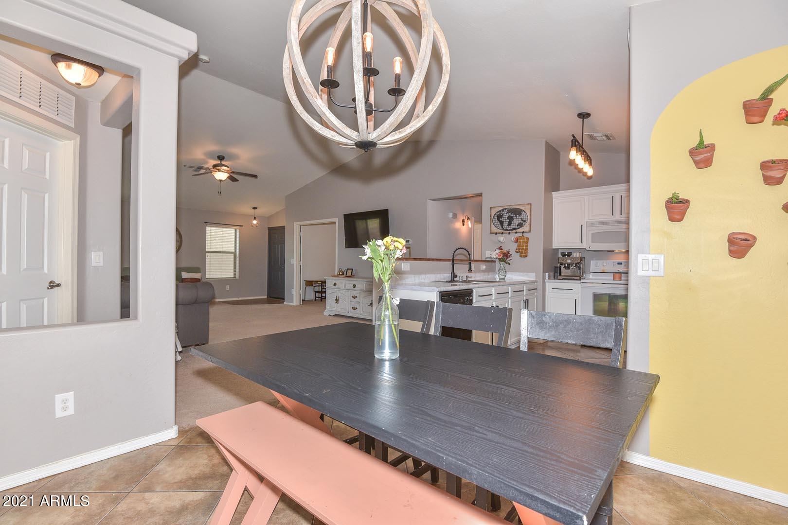 23564 North Wilderness Way Florence, AZ 85132 - Photo 15 of 38 Breakfast Room-Kitchen