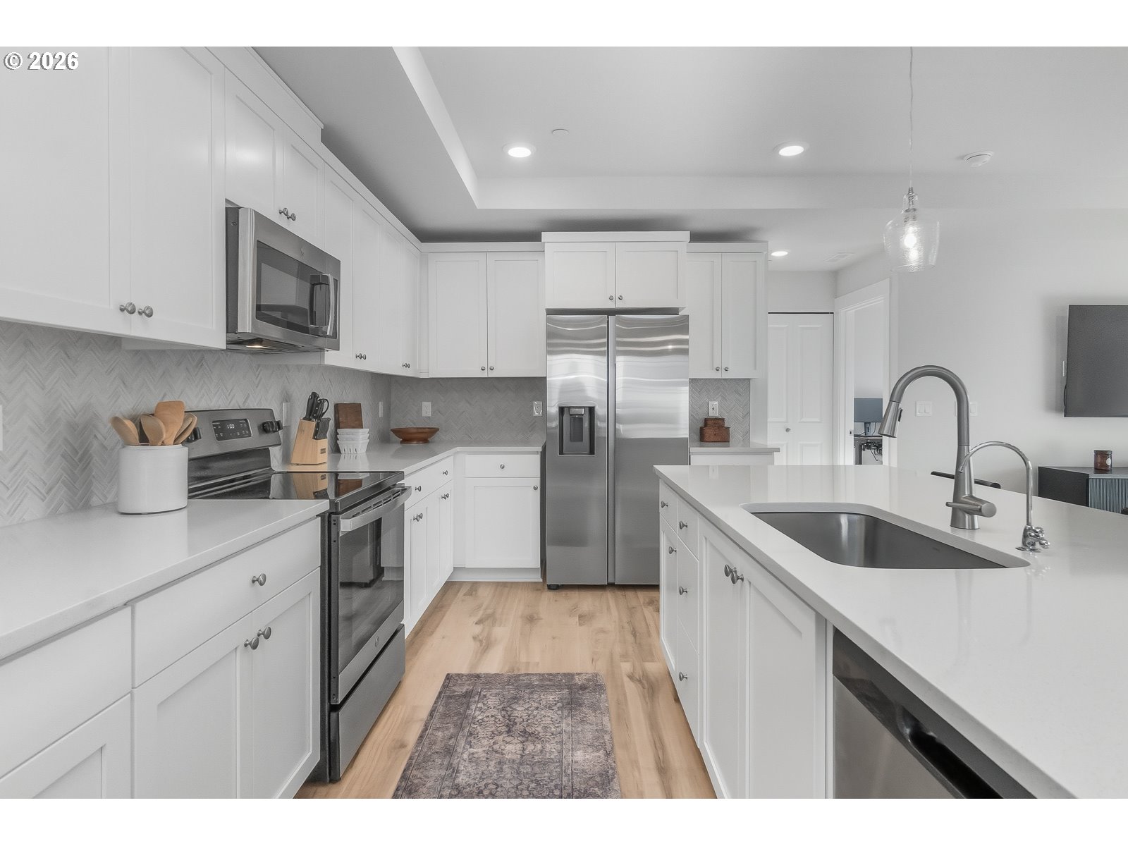 16609 Southwest Botany Bay Lane Portland, OR 97223 - Photo 17 of 46