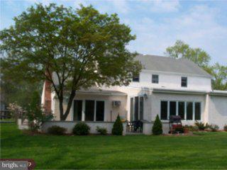 26 Sandown Road Audubon, PA 19403 - Photo 2 of 6 Gallery Image 2