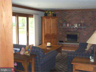 26 Sandown Road Audubon, PA 19403 - Photo 3 of 6 Gallery Image 3
