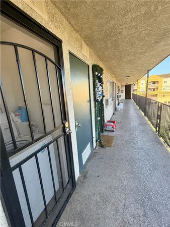 $2,950,000 | 710 West Washington Avenue, Santa Ana, CA 92706