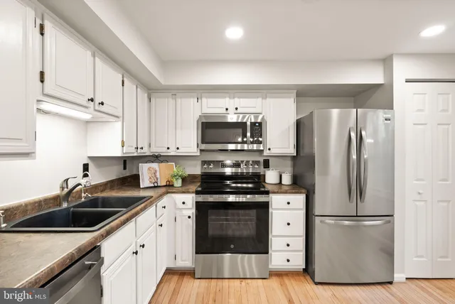 $585,000 | 1548 Poplar Grove Drive, Reston, VA 20194