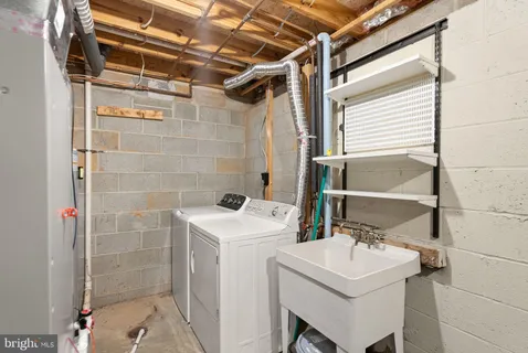 $585,000 | 1548 Poplar Grove Drive, Reston, VA 20194