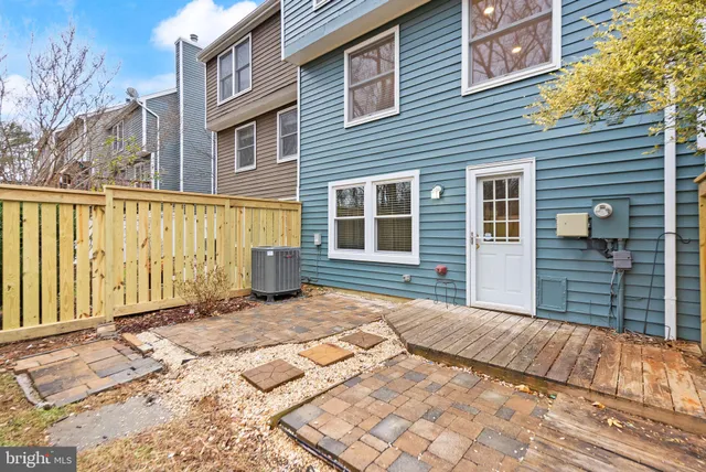$585,000 | 1548 Poplar Grove Drive, Reston, VA 20194
