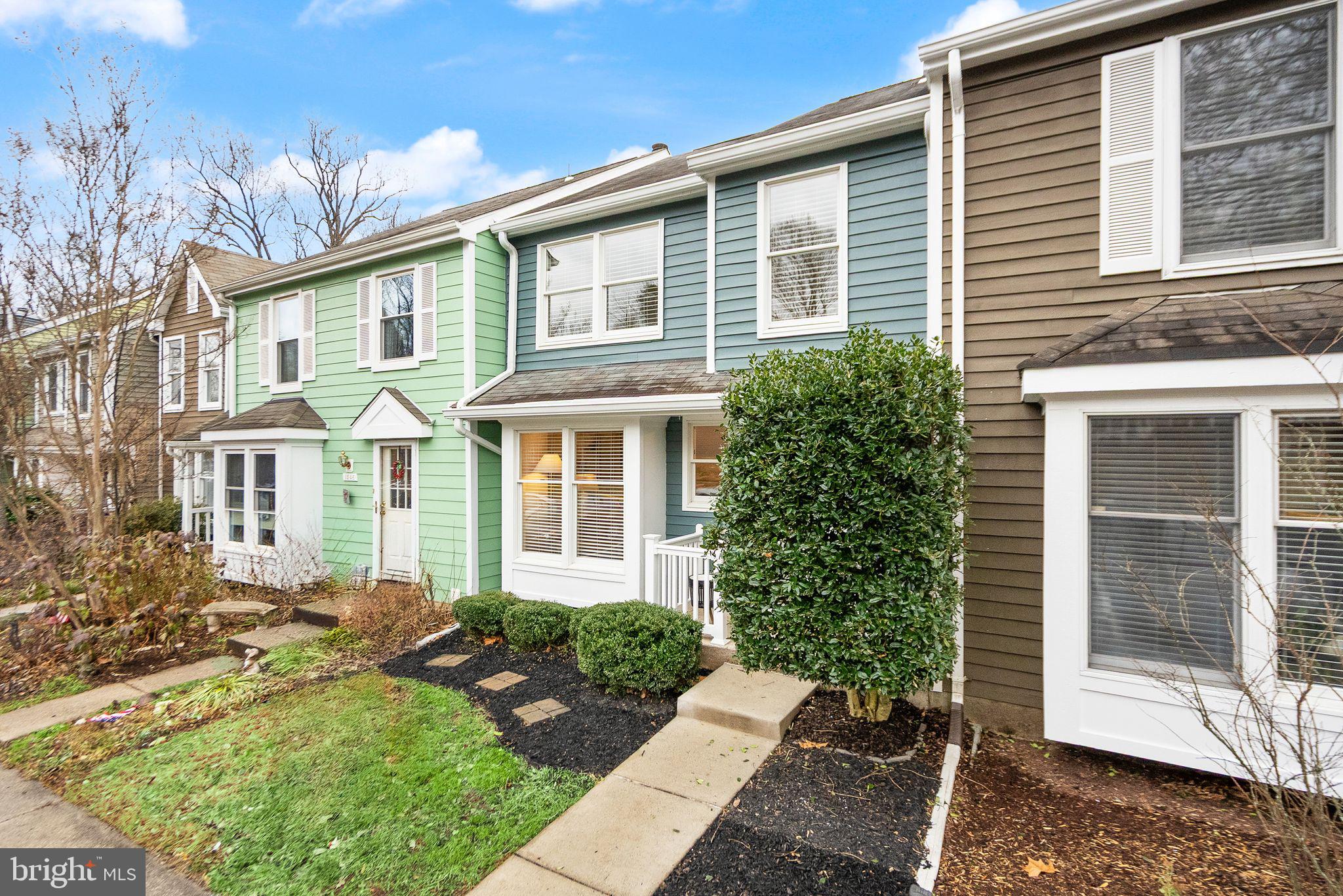 1548 Poplar Grove Drive Reston, VA 20194 - Photo 6 of 55