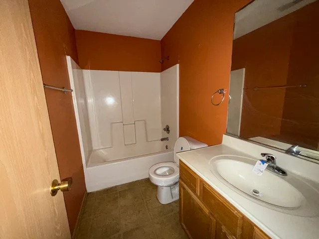 $289,000 | 20131 Park Avenue, Lynwood, IL 60411