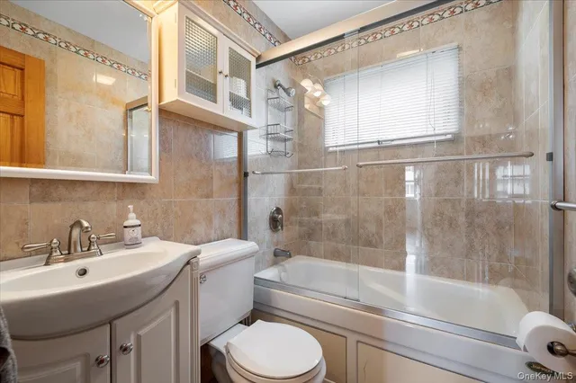 $799,999 | 186 11th Street, Bethpage, NY 11714