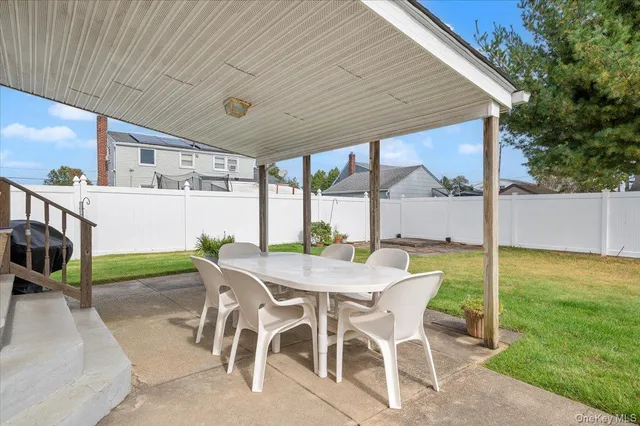 $799,999 | 186 11th Street, Bethpage, NY 11714