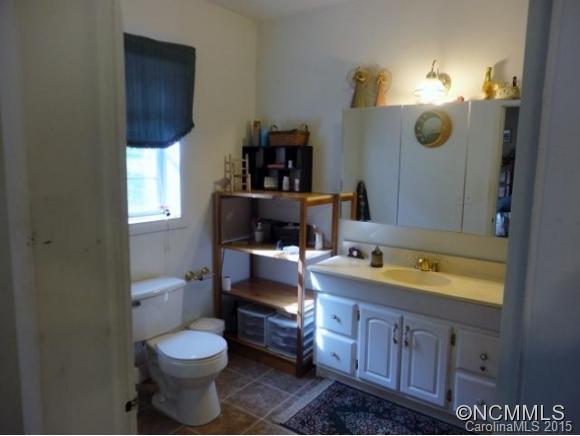 941 Bee Tree Road Swannanoa, NC 28778 - Photo 11 of 18 Gallery Image 11
