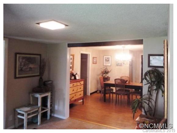 941 Bee Tree Road Swannanoa, NC 28778 - Photo 5 of 18 Gallery Image 5