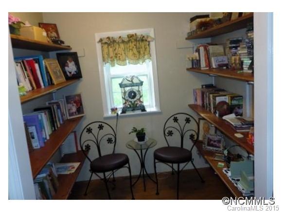 941 Bee Tree Road Swannanoa, NC 28778 - Photo 7 of 18 Gallery Image 7