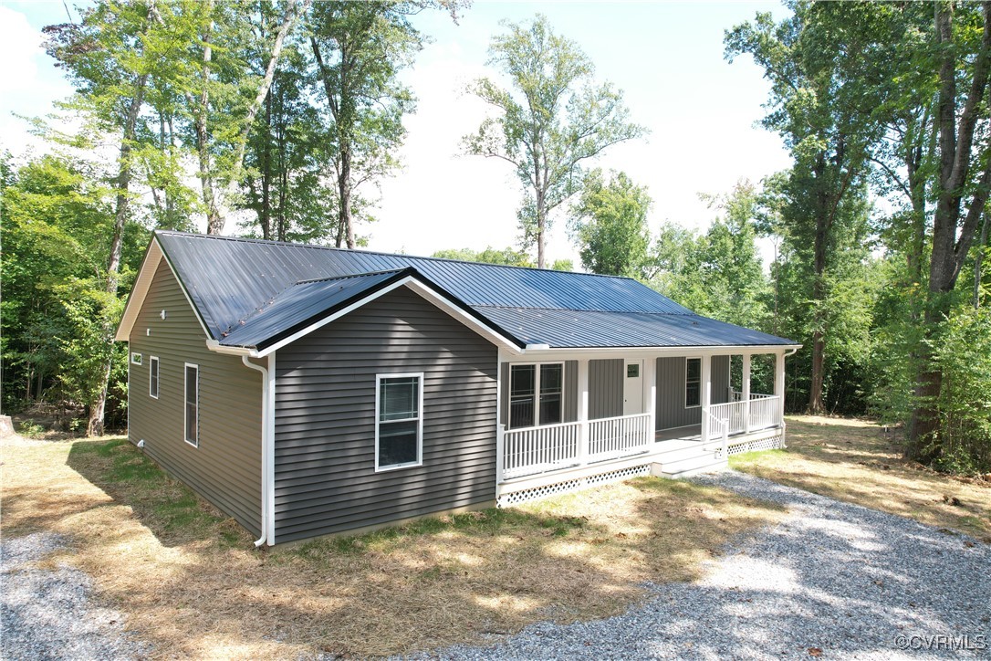 4875 Farmville Road Farmville, VA 23901 - Photo 4 of 13 View of front facade featuring a porch